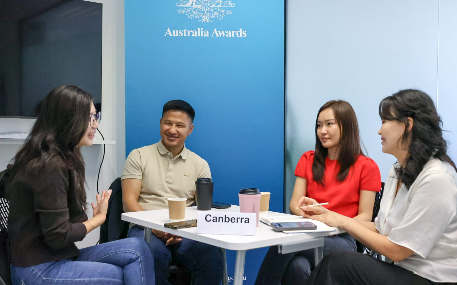 A group discussion about studying and living in Canberra